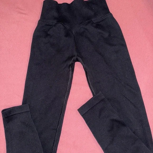 YOUNGLA LEGGINGS - Picture 2 of 5